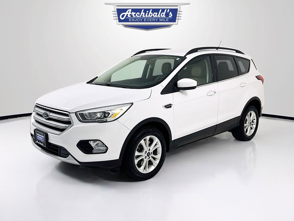 Used 2019 Ford Escape SEL image 3