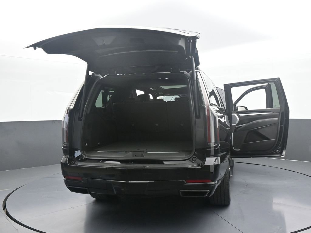 Used 2025 Cadillac Escalade ESV Sport w/ Touring Package image 87