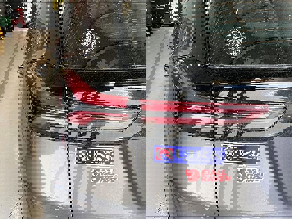 Used 2023 Chevrolet Bolt EUV LT w/ Comfort Package image 24