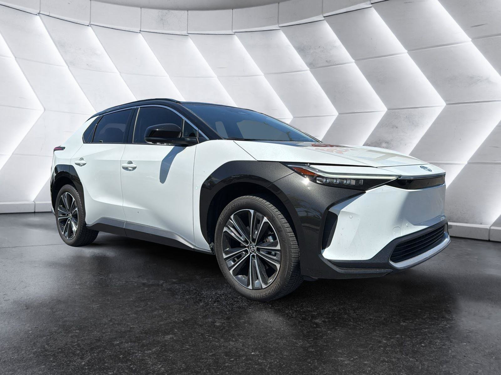 Certified 2023 Toyota bZ4X Limited image 1
