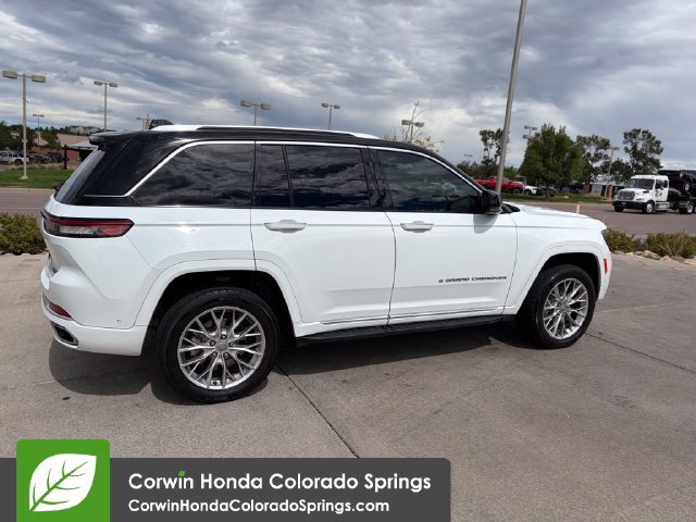 Used 2023 Jeep Grand Cherokee Summit w/ Advanced Protech Group IV AWD/4WD image 14