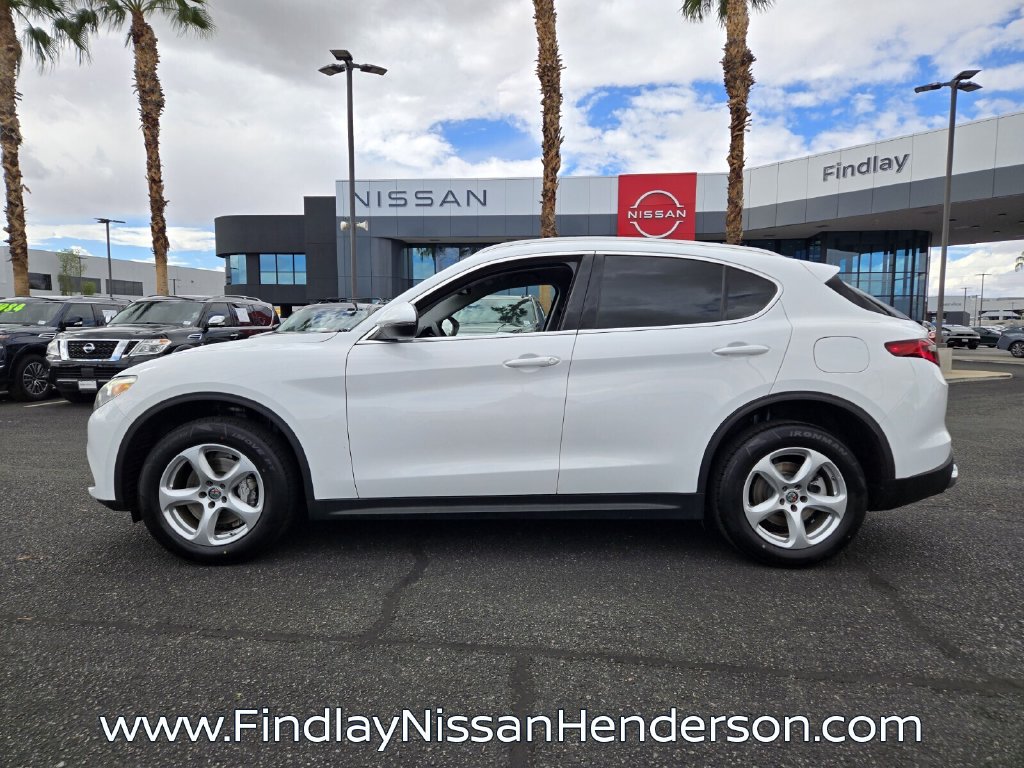 Used 2020 Alfa Romeo Stelvio RWD image 3