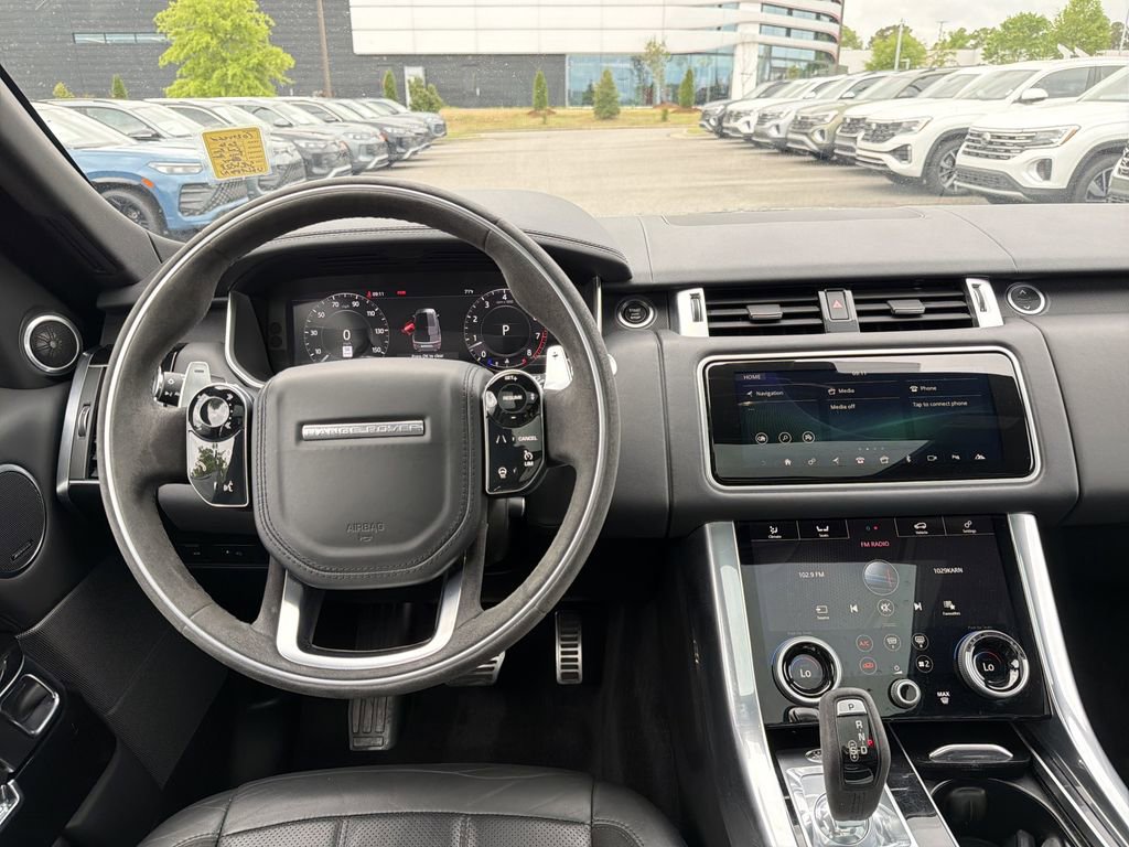 Used 2020 Land Rover Range Rover Sport HST image 4