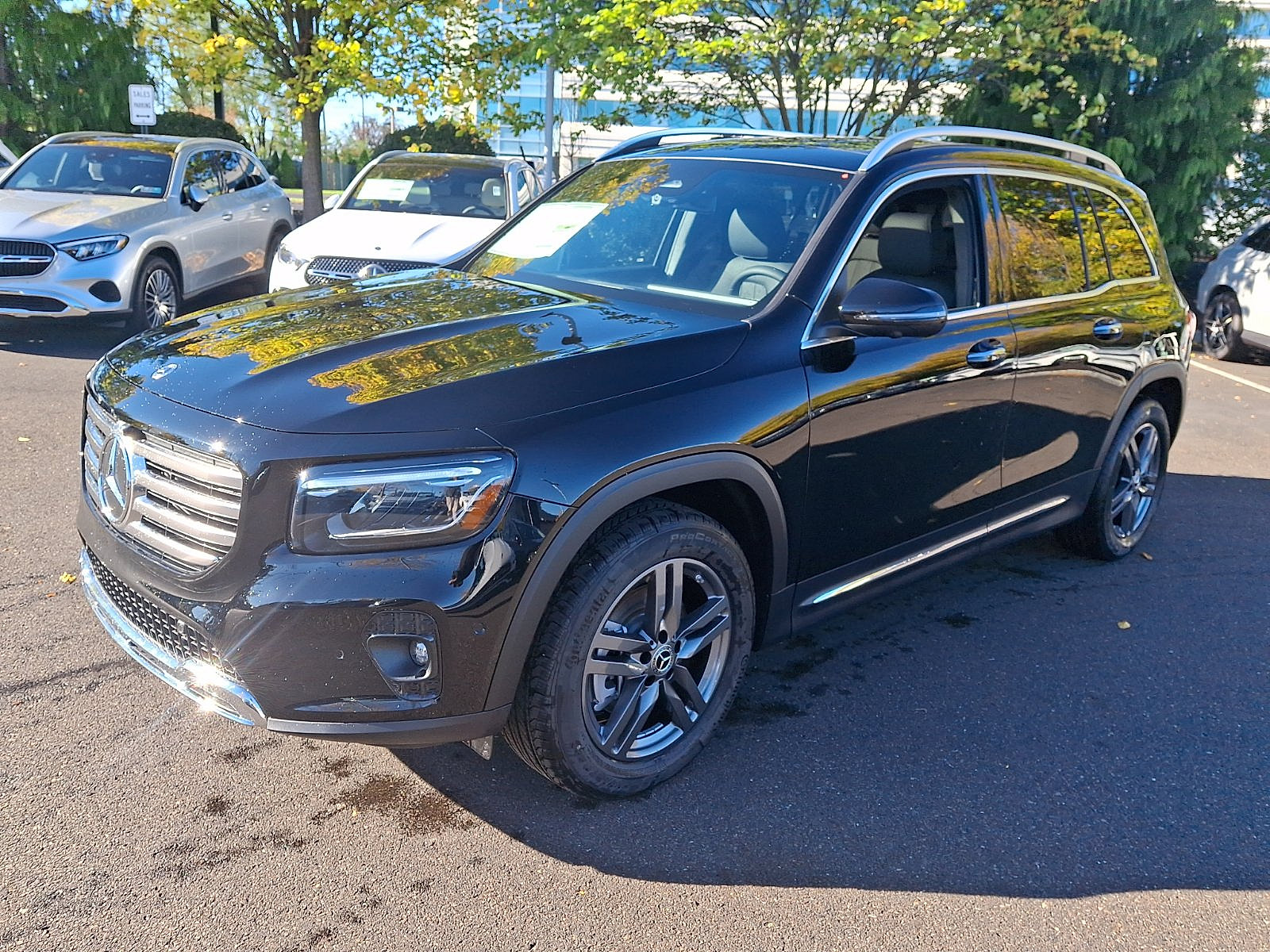 New 2026 Mercedes-Benz GLB 250 4MATIC image 3