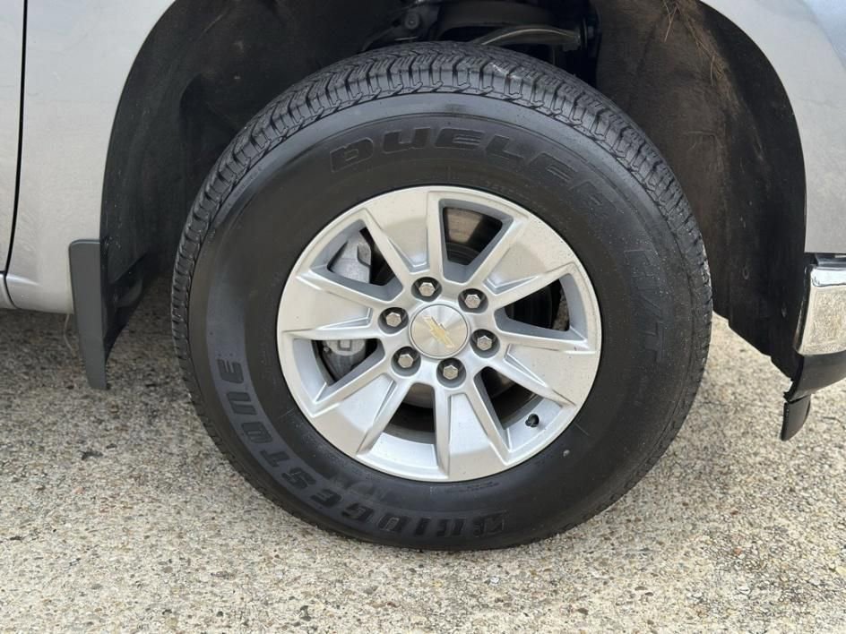 Used 2020 Chevrolet Silverado 1500 LT w/ Convenience Package image 12