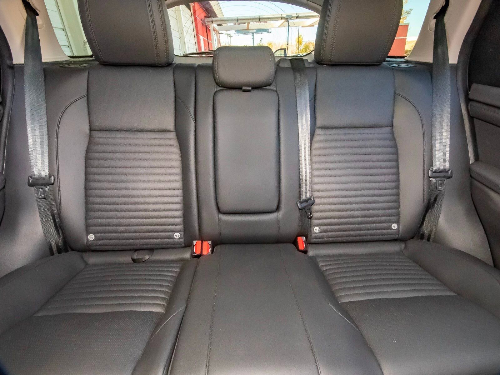 Used 2025 Land Rover Discovery Sport S image 43