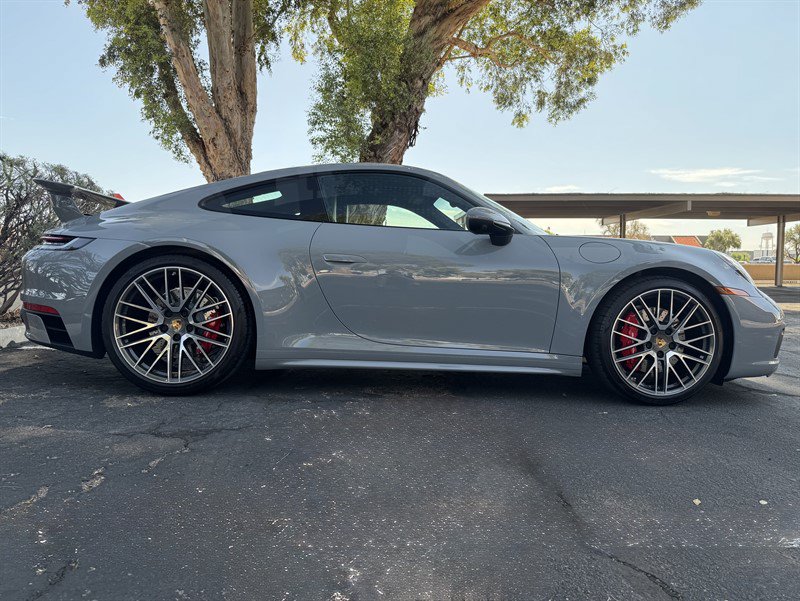 Used 2024 Porsche 911 Carrera 4S w/ Premium Package AWD/4WD image 30