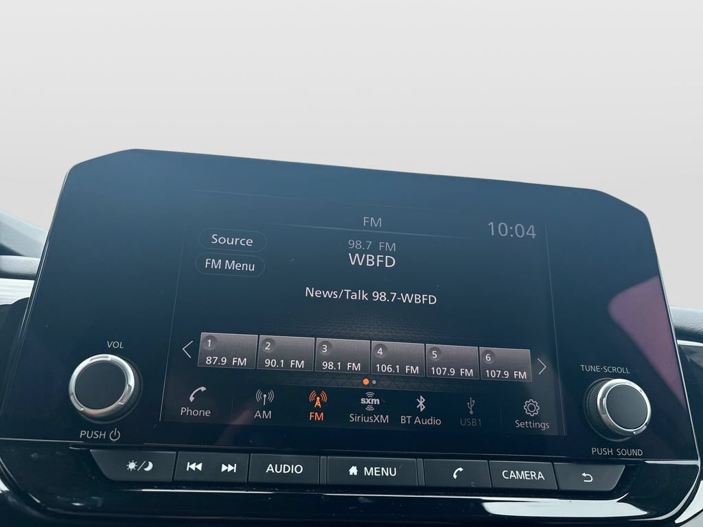 Used 2025 Nissan Pathfinder SV AWD/4WD image 23
