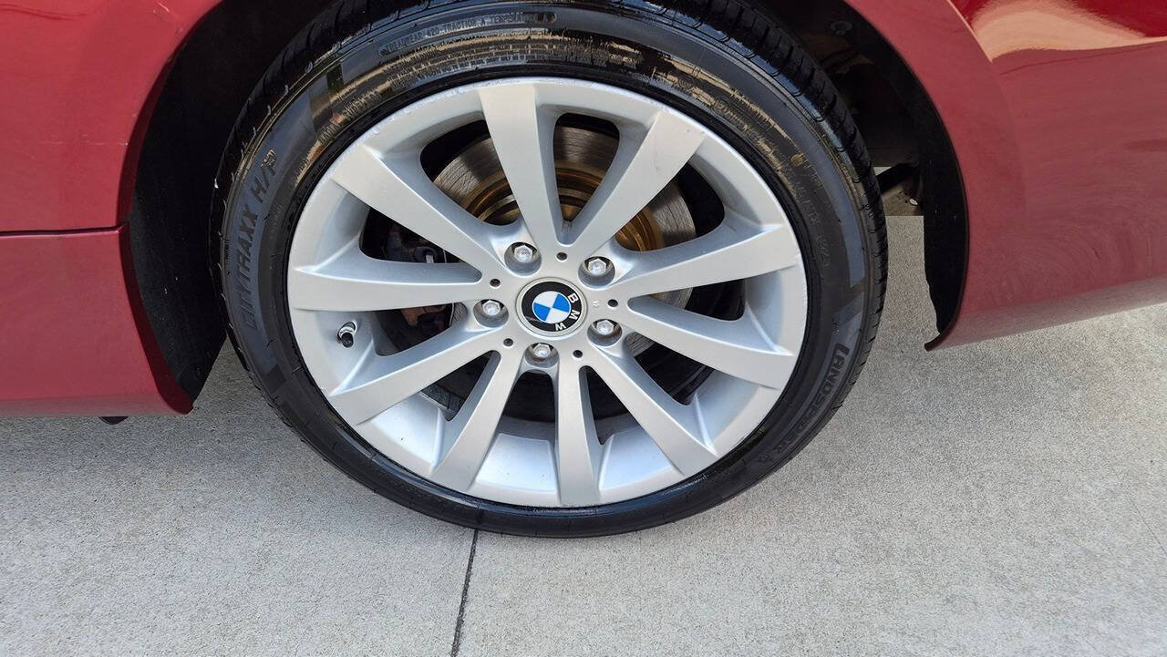 Used 2011 BMW 328i xDrive Coupe AWD/4WD image 19