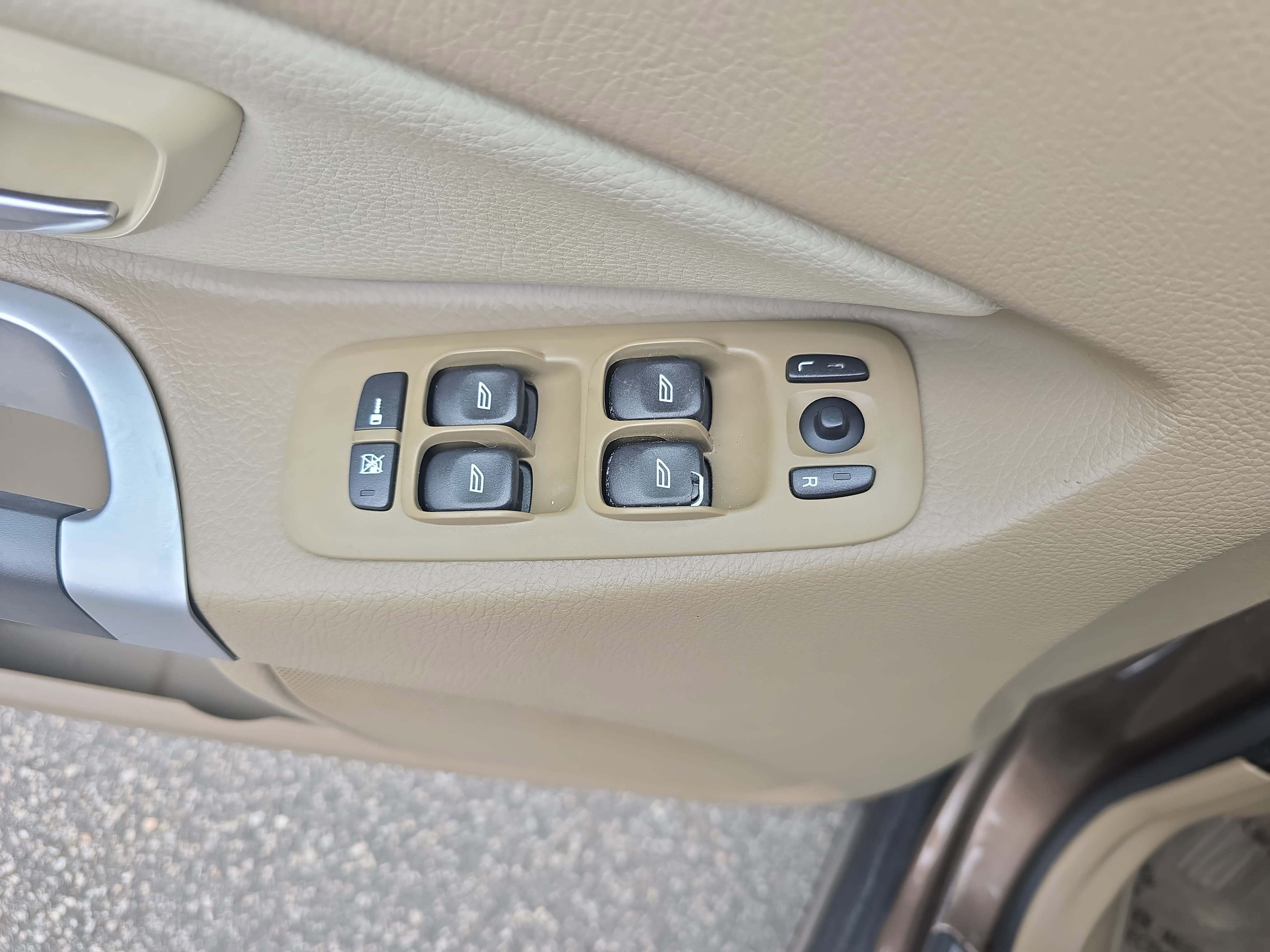 Used 2013 Volvo XC90 3.2 image 23