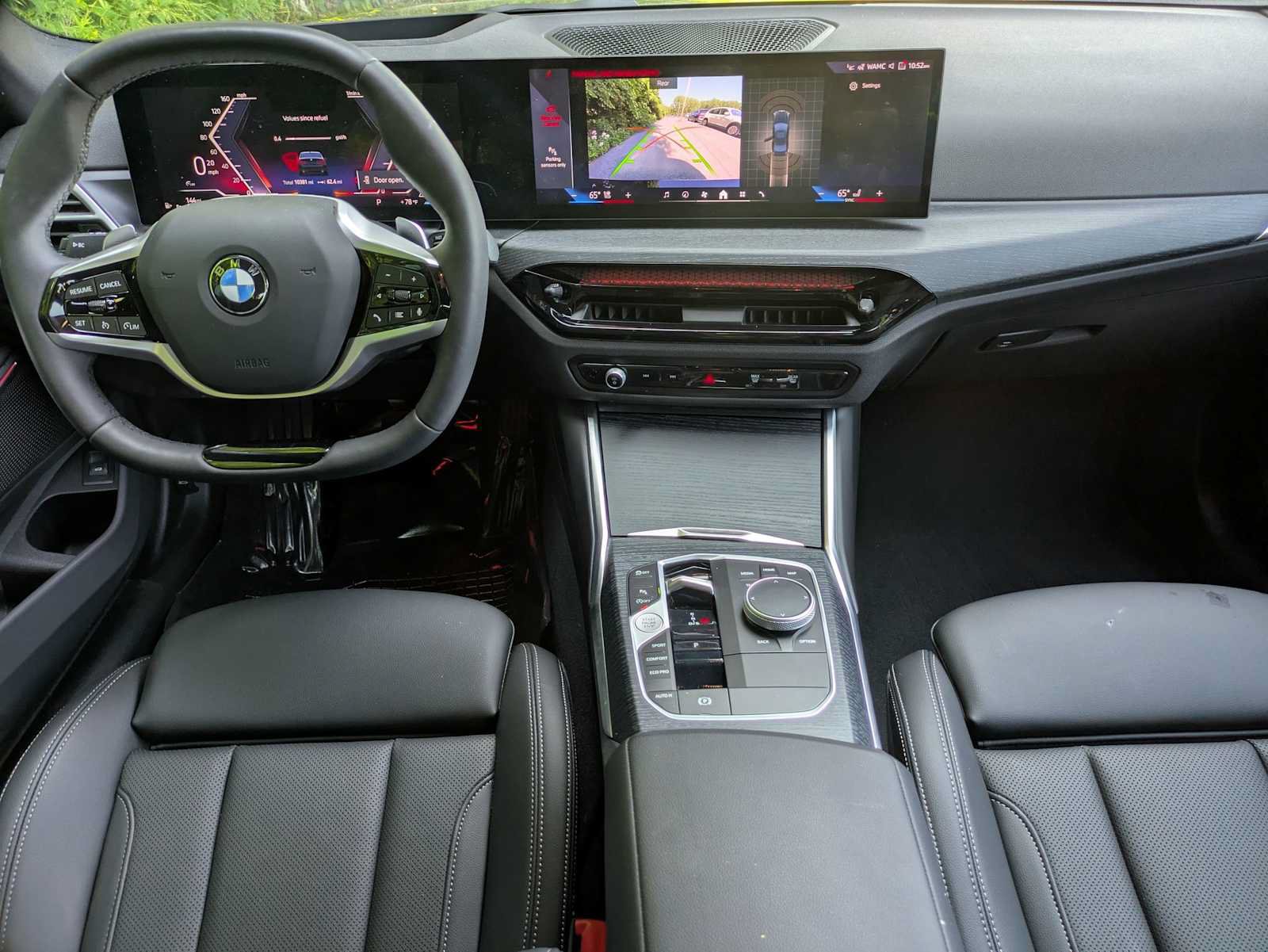 Used 2025 BMW 330i xDrive Sedan w/ Premium Package AWD/4WD image 18