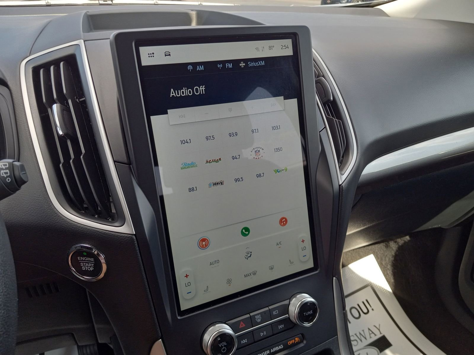 Used 2024 Ford Edge SEL AWD/4WD image 19