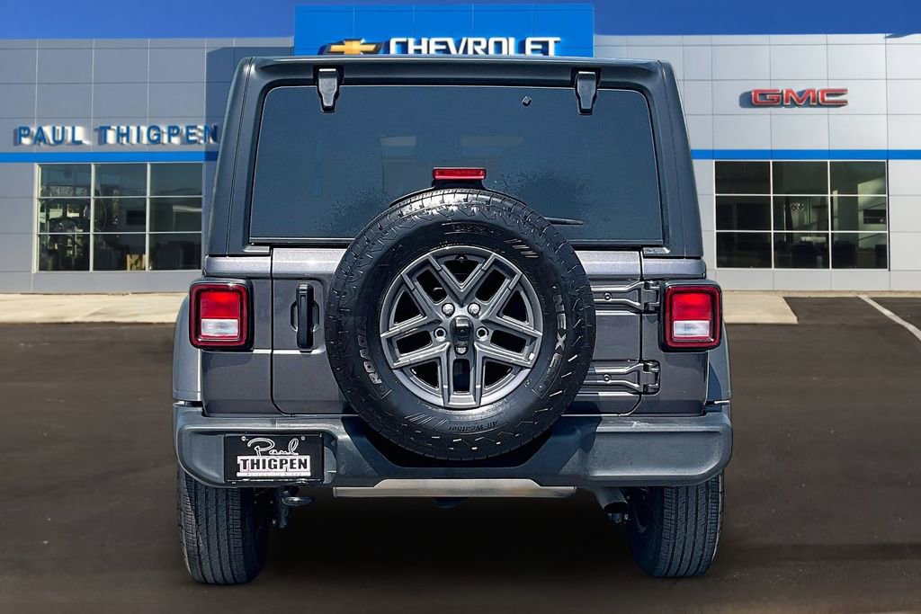 Used 2025 Jeep Wrangler Unlimited Sport AWD/4WD image 5
