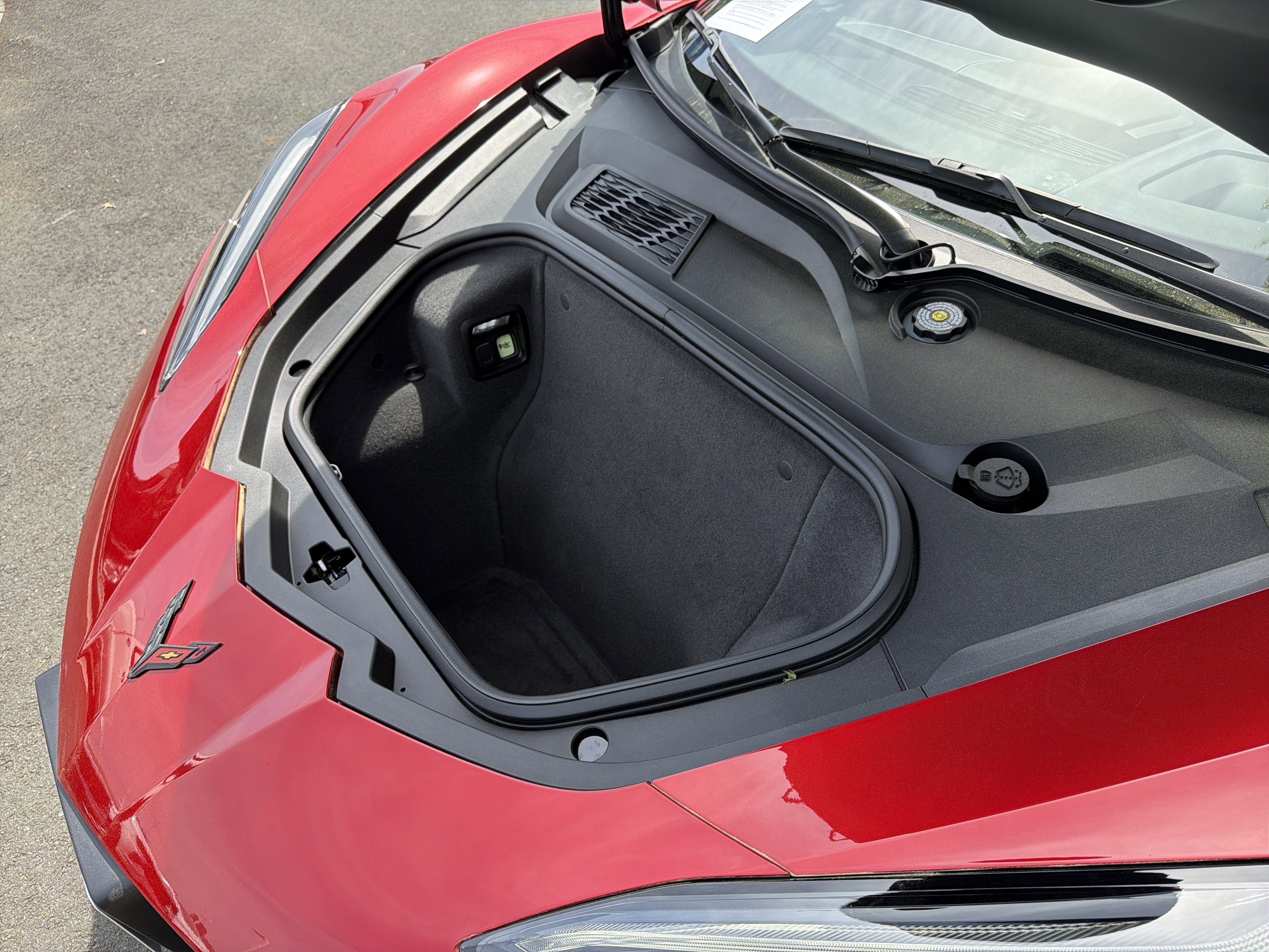 Used 2024 Chevrolet Corvette Stingray Coupe w/ 1LT image 32