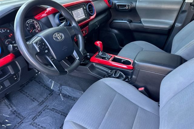 Used 2017 Toyota Tacoma SR w/ SR Convenience Package RWD image 11