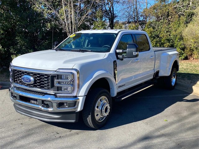 Used 2026 Ford F450 Lariat image 3