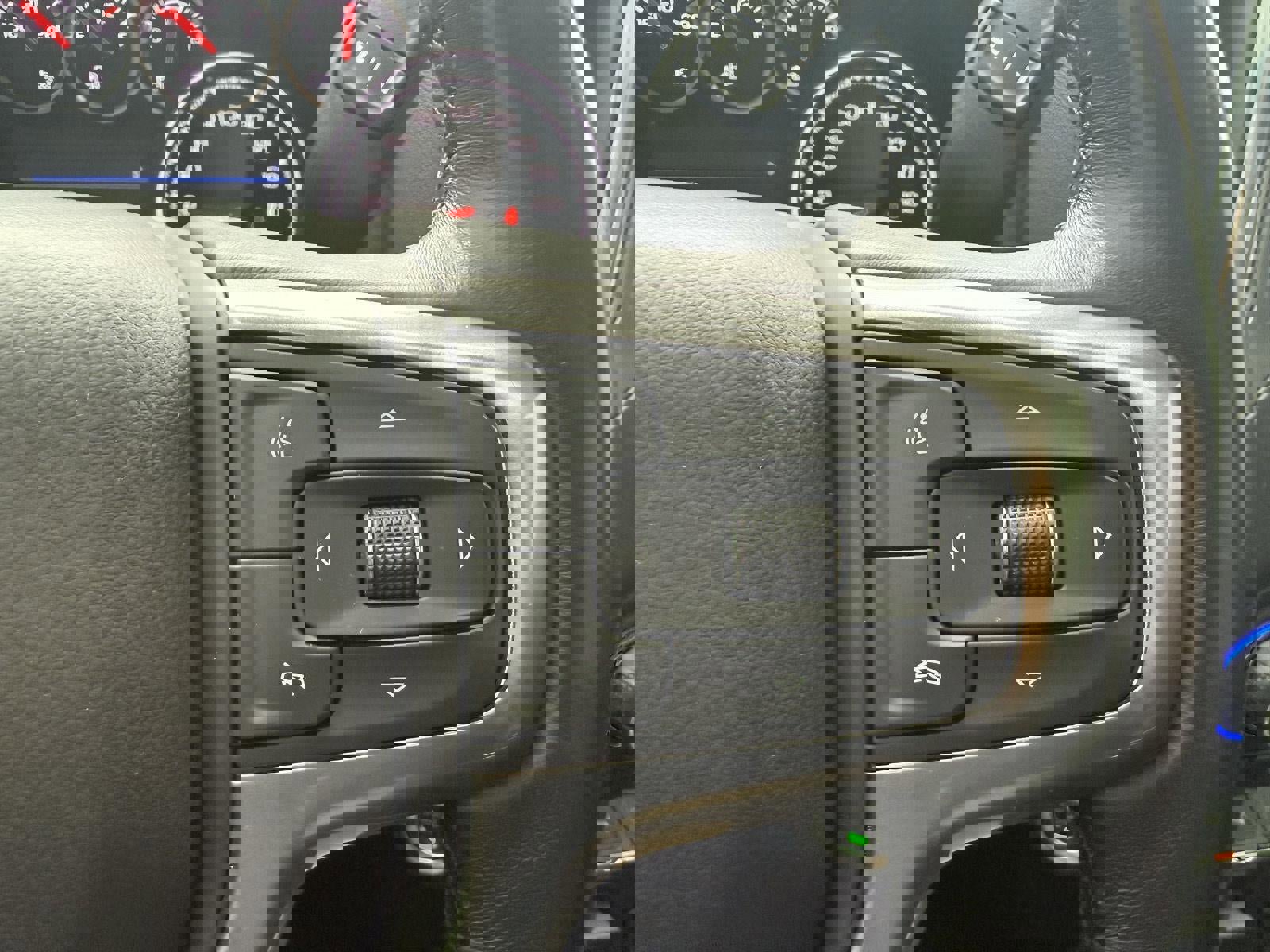 Used 2021 Chevrolet Silverado 1500 LT Trail Boss w/ Convenience Package II image 38