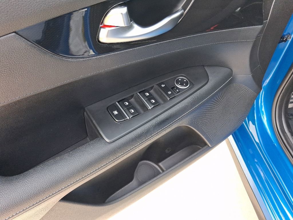 Used 2024 Kia Forte GT-Line FWD image 15