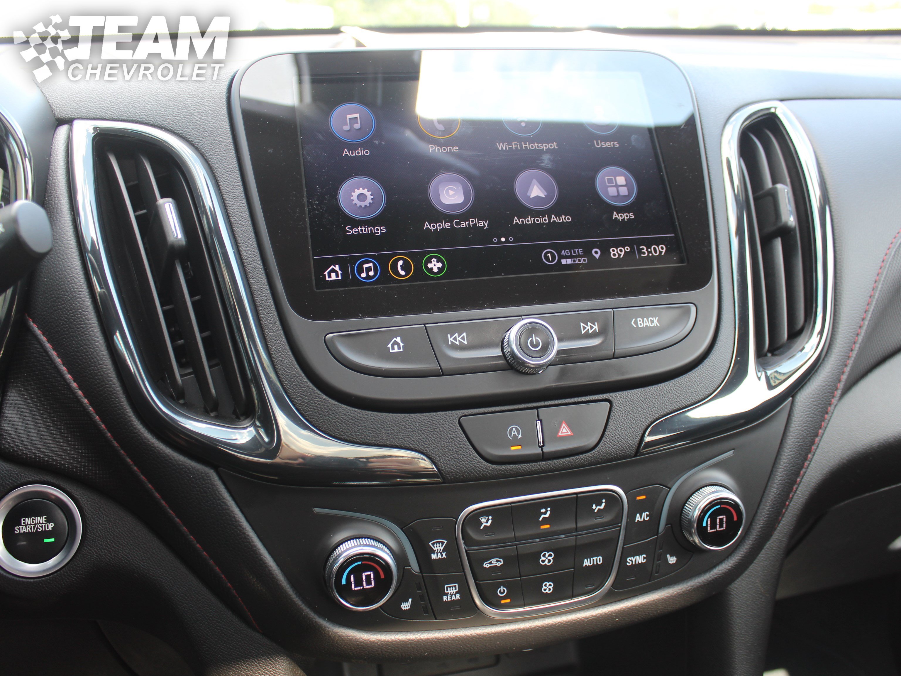 Used 2024 Chevrolet Equinox RS w/ RS Leather Package AWD/4WD image 16