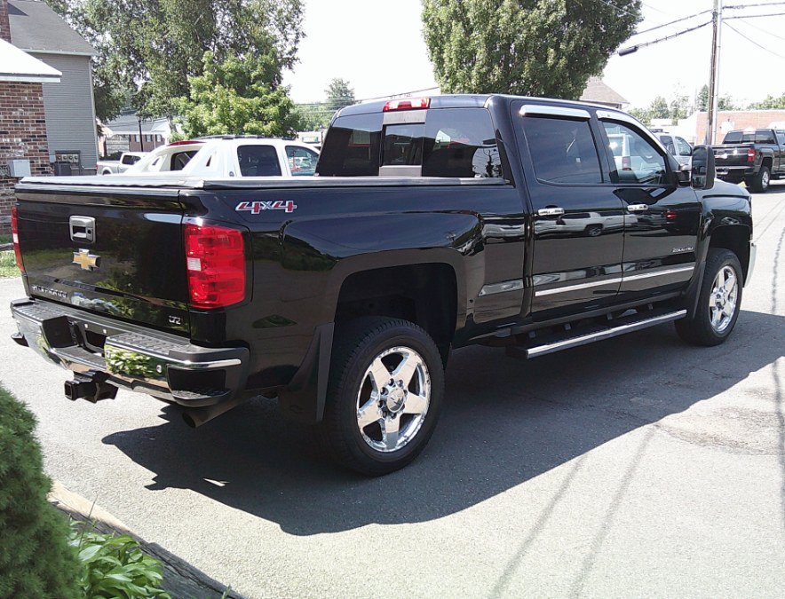Used 2015 Chevrolet Silverado 2500 LTZ w/ LTZ Plus Package AWD/4WD image 7