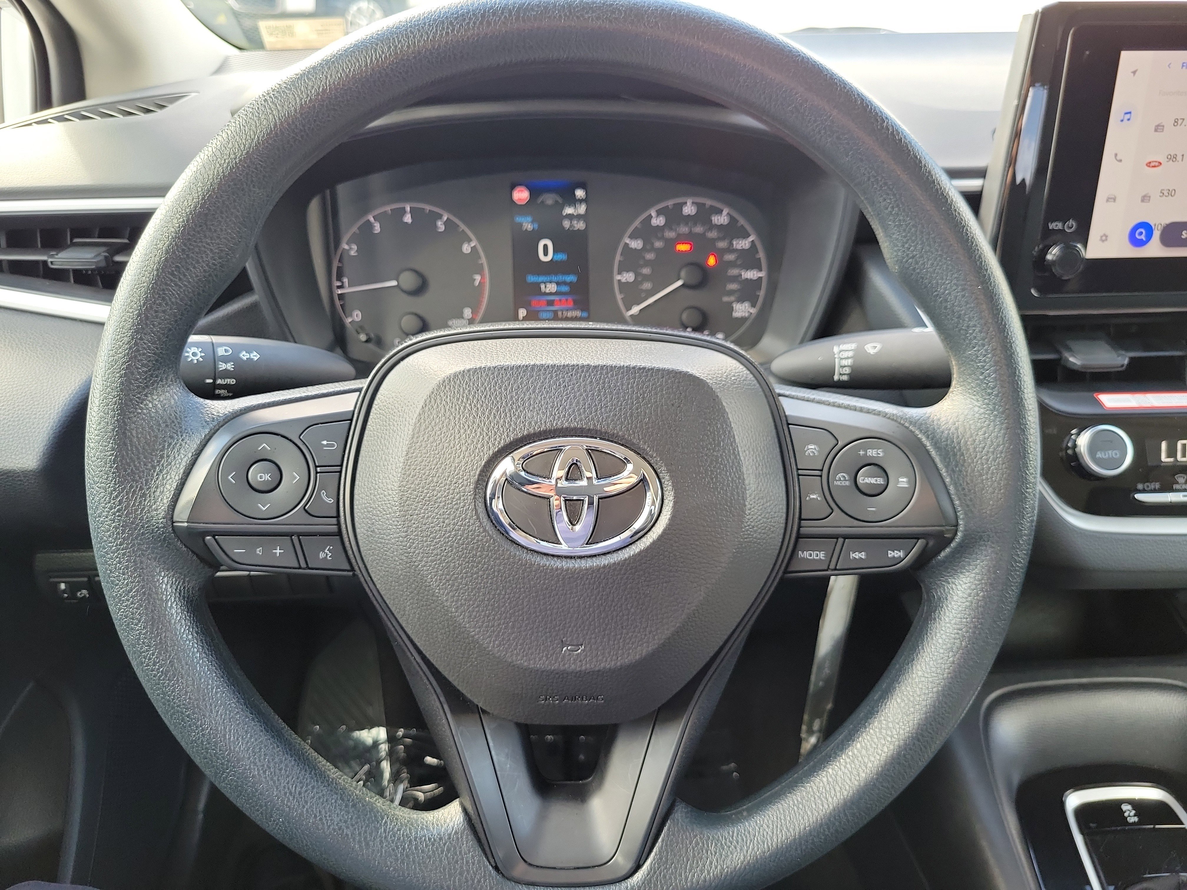 Used 2025 Toyota Corolla LE image 16