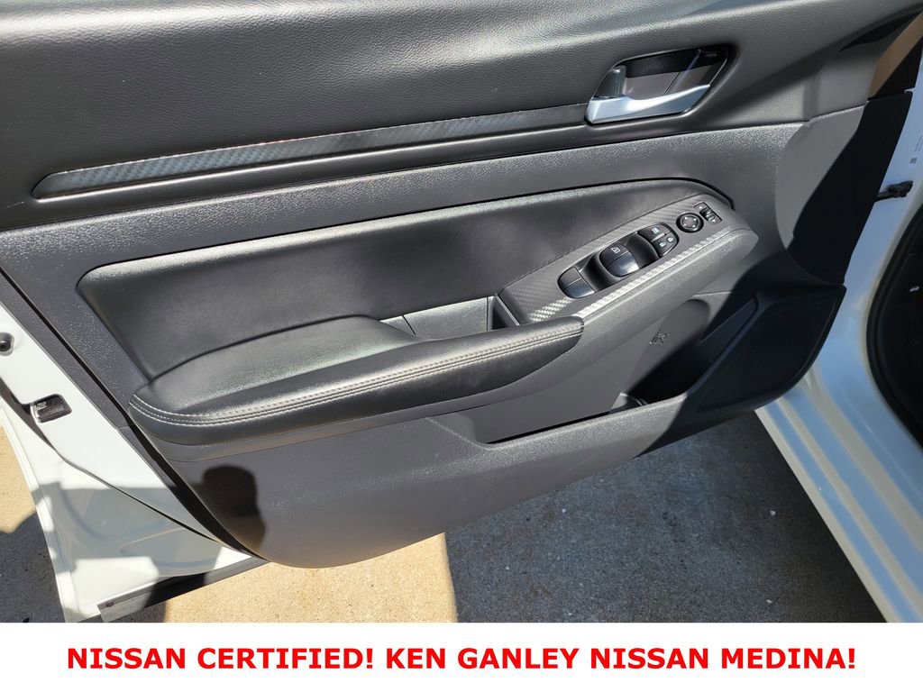 Certified 2025 Nissan Altima 2.5 SV FWD image 38