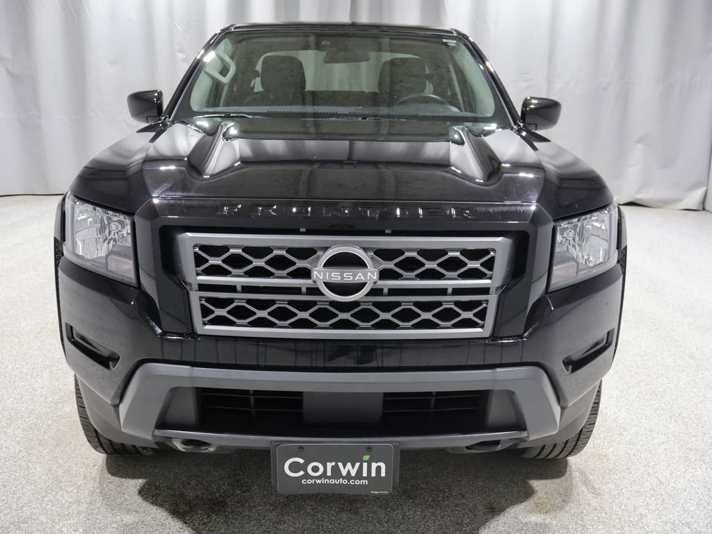Used 2024 Nissan Frontier SV image 8