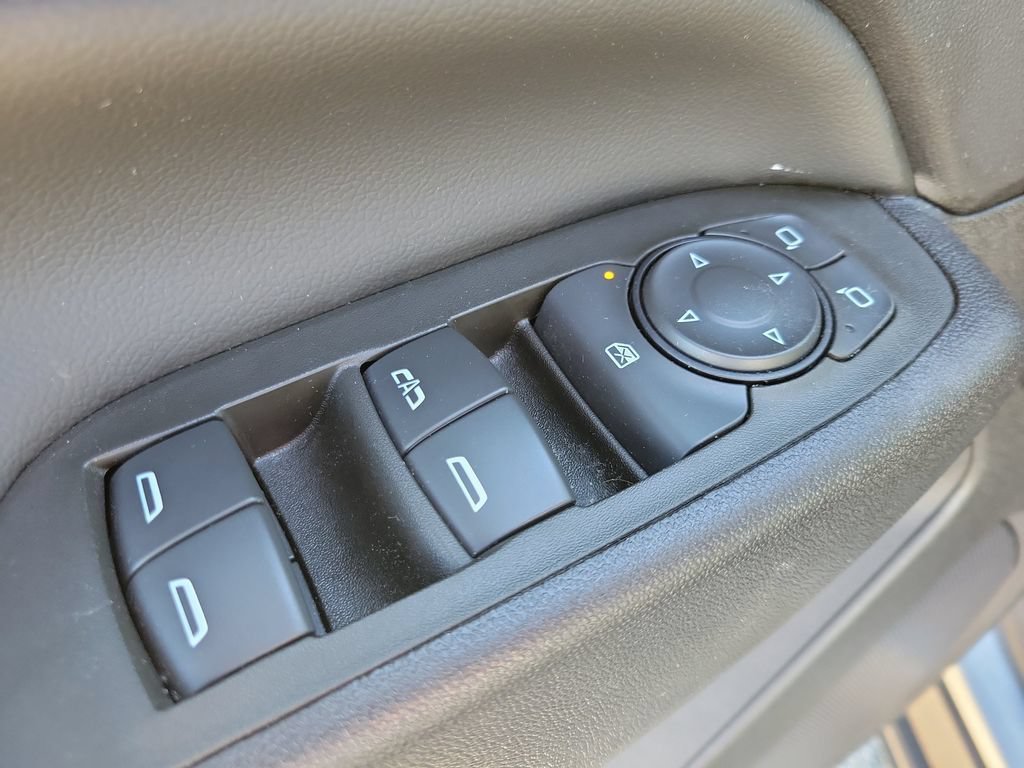 Used 2024 Chevrolet Equinox LT AWD/4WD image 18