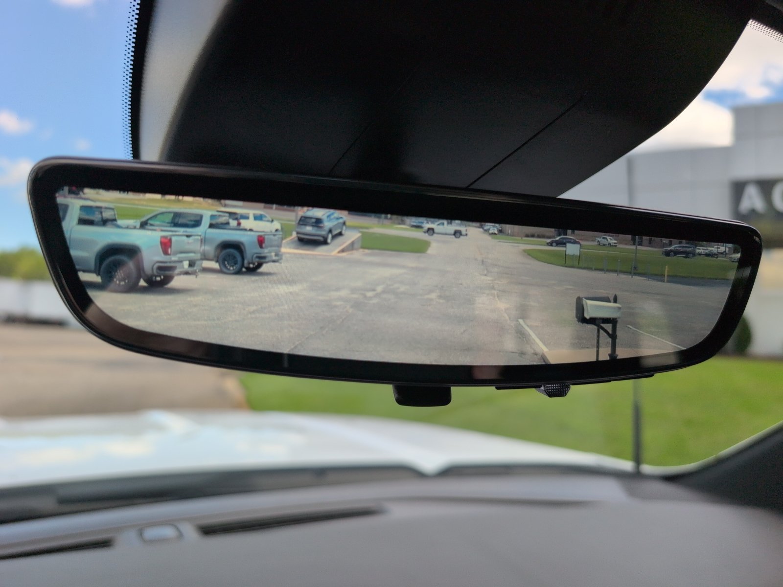 Used 2025 GMC Sierra 2500 AT4 w/ AT4 Premium Plus Package AWD/4WD image 35