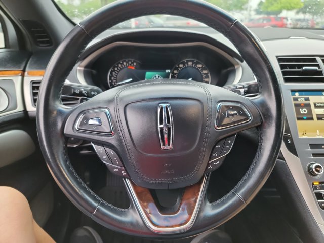 Used 2018 Lincoln MKZ Reserve w/ Luxury Package FWD image 16