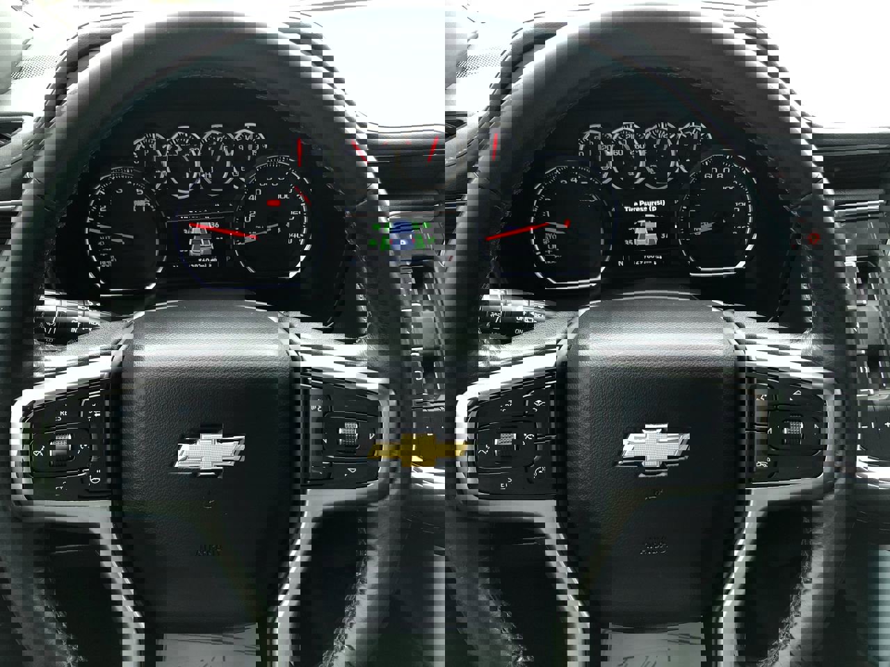 Used 2021 Chevrolet Suburban LT w/ LT Signature Plus Package image 17