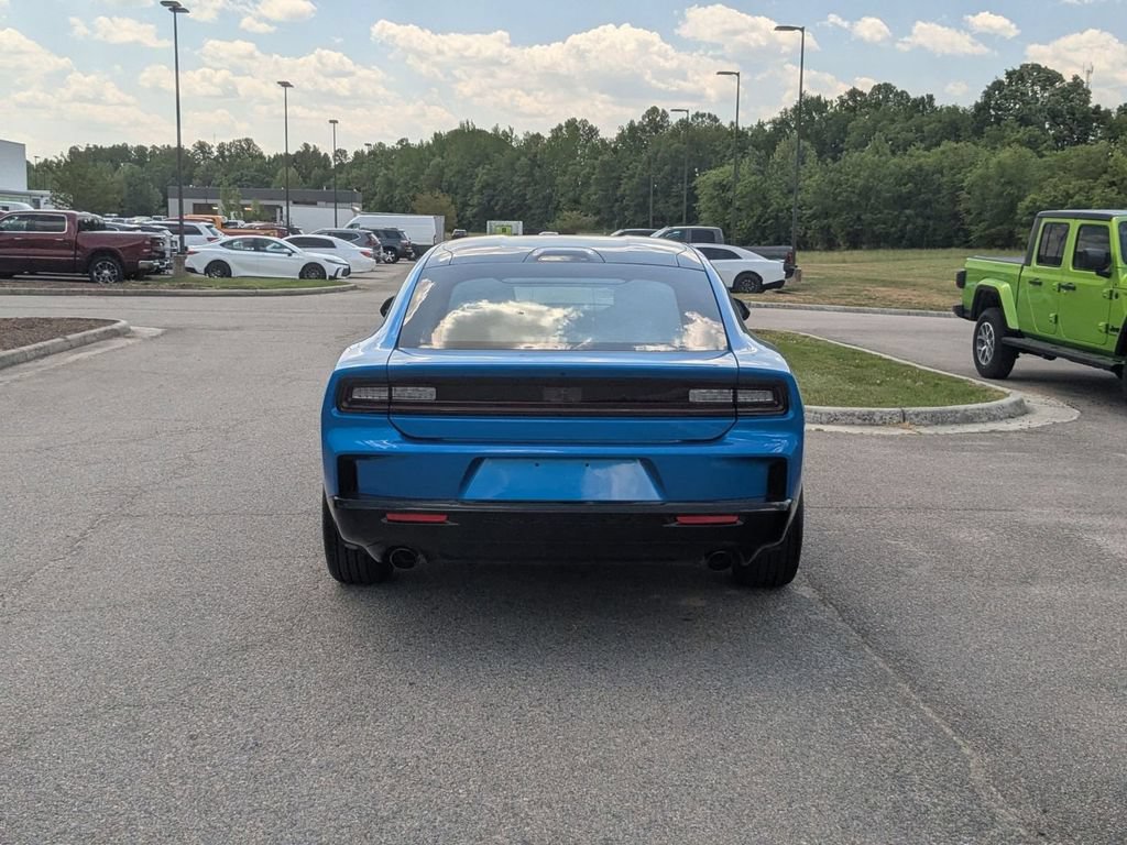 New 2026 Dodge Charger R/T w/ Blacktop Package AWD/4WD image 4