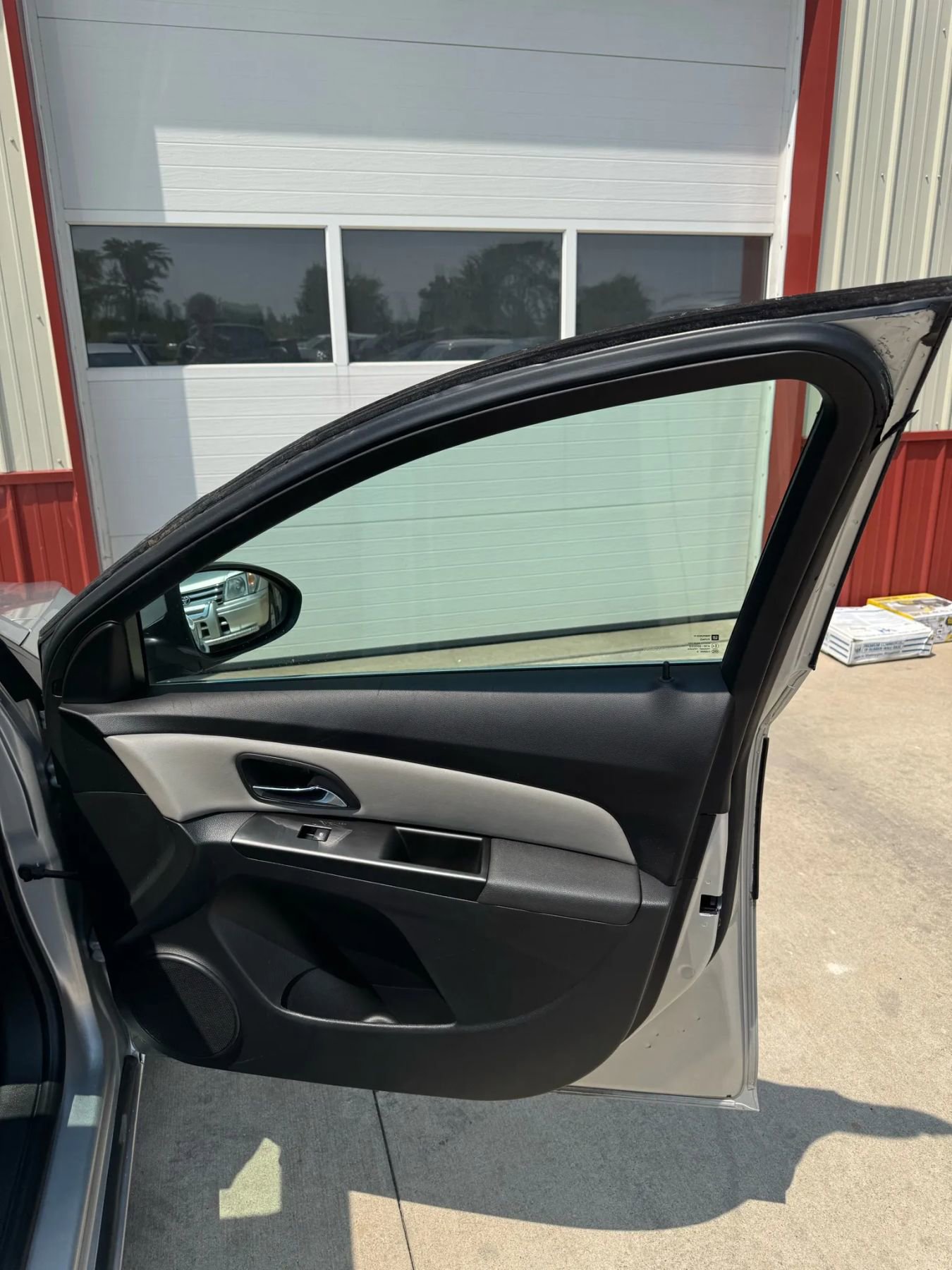 Used 2014 Chevrolet Cruze LT image 17