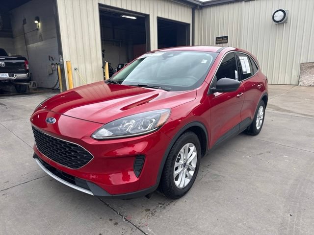 Used 2022 Ford Escape SE w/ Convenience Package FWD image 3