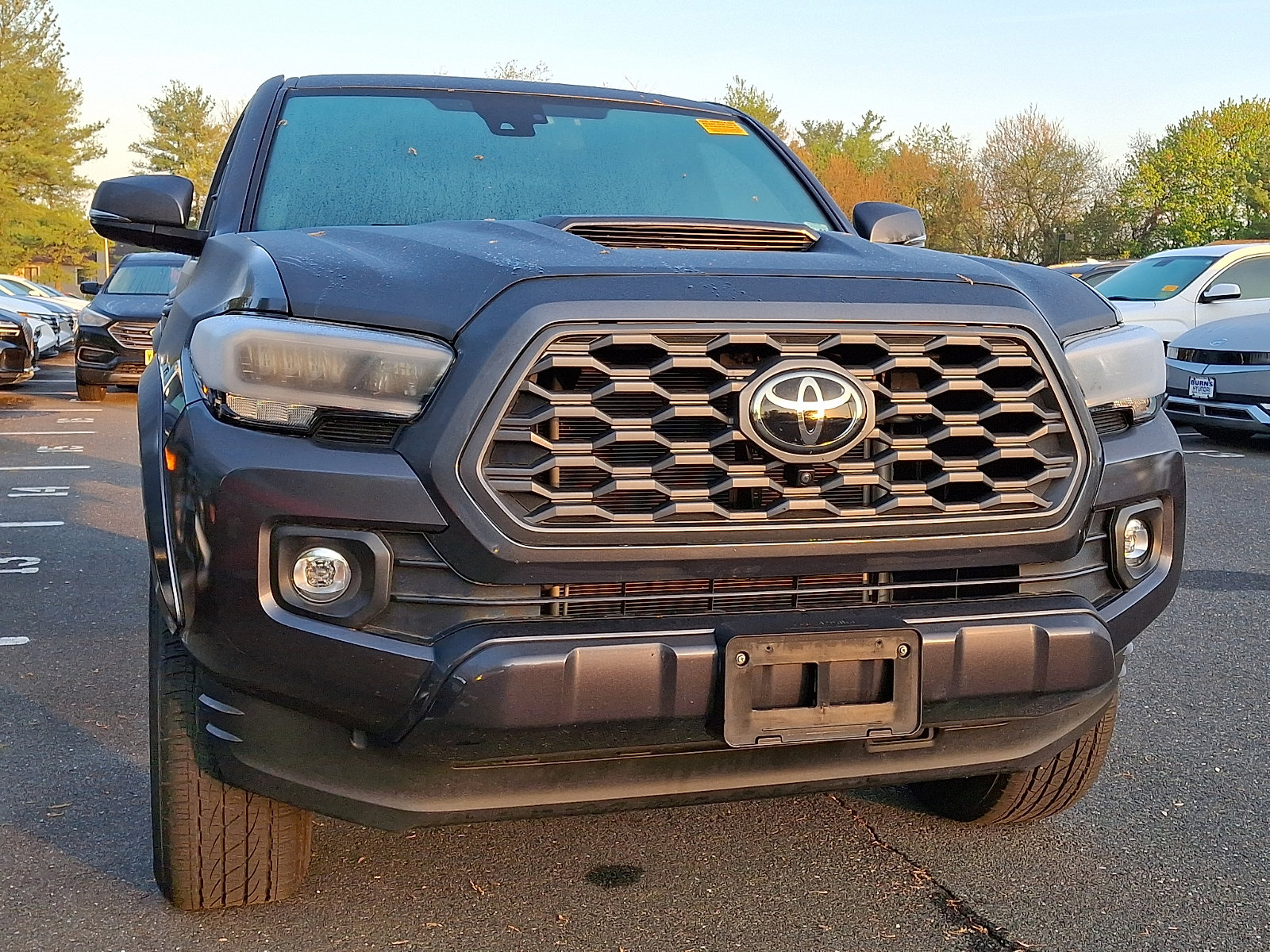 Used 2021 Toyota Tacoma TRD Sport w/ TRD Premium Sport Package image 4