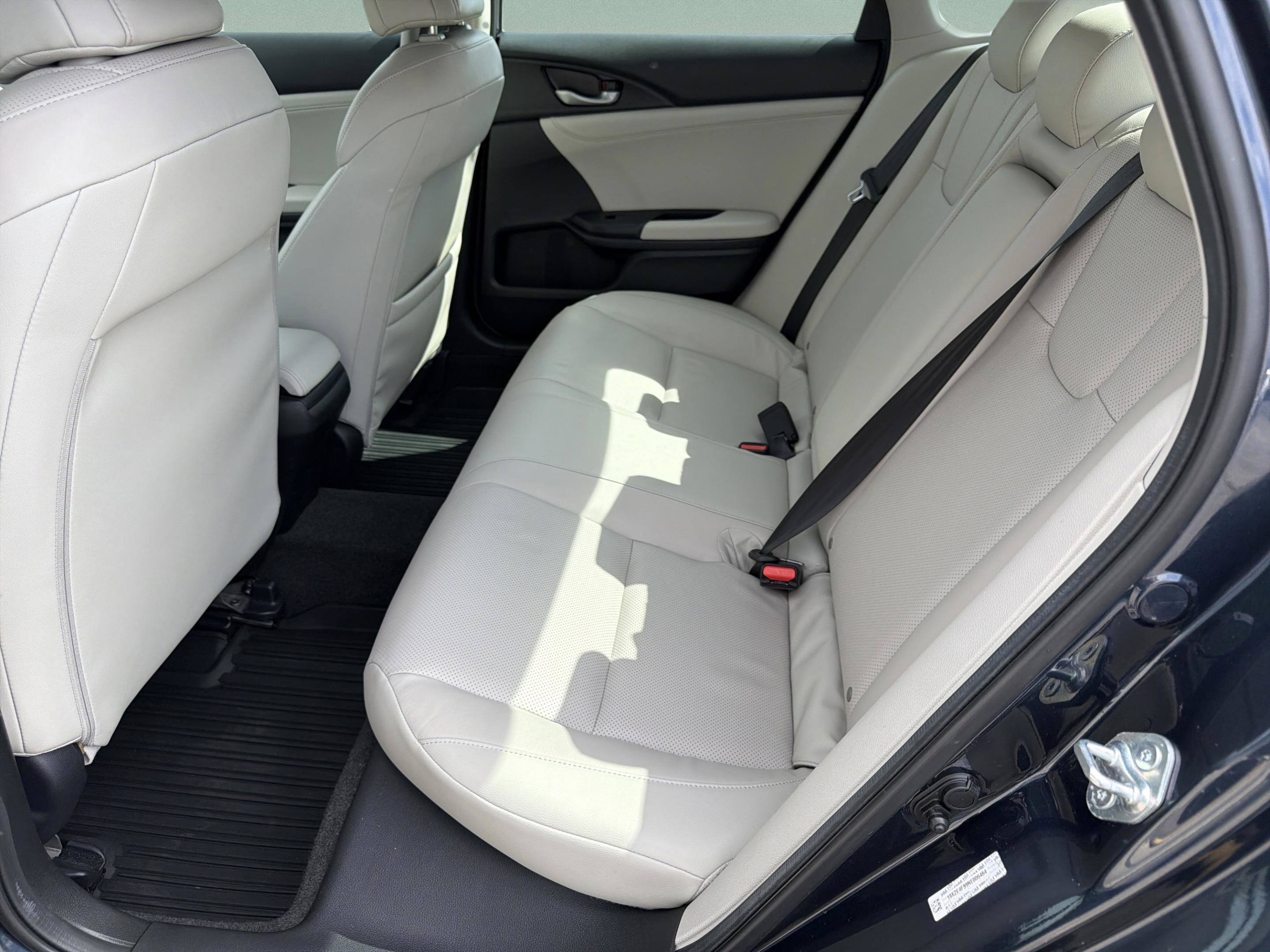 Used 2022 Honda Insight Touring image 30