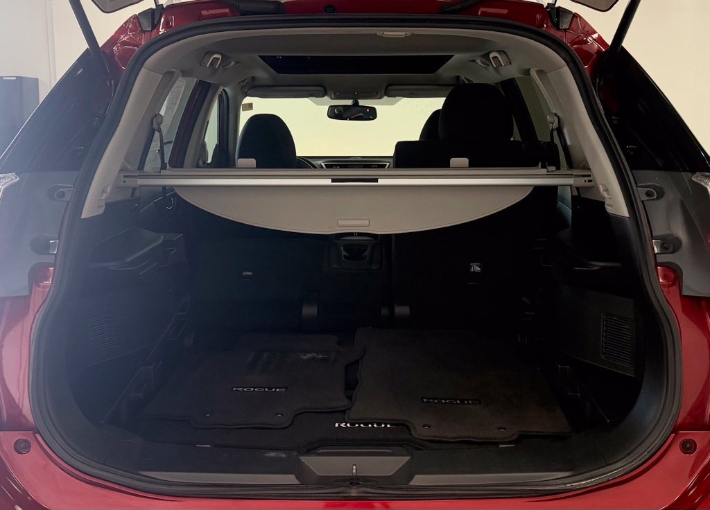 Used 2015 Nissan Rogue SV w/ SV Moonroof Package AWD/4WD image 27