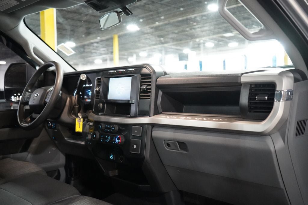 Used 2023 Ford F250 XL w/ STX Appearance Package AWD/4WD image 24