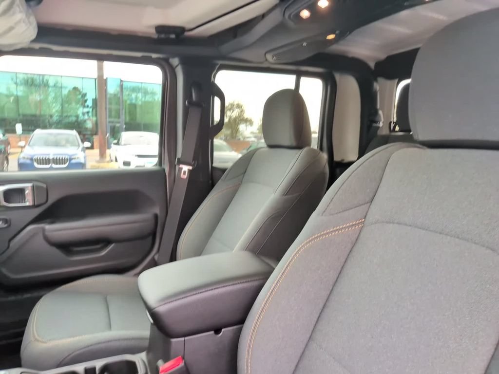 New 2026 Jeep Gladiator Sport AWD/4WD image 28