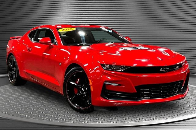 Used 2022 Chevrolet Camaro SS RWD image 3