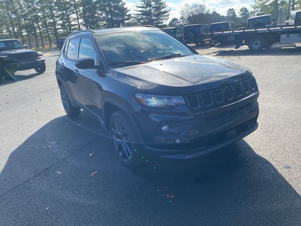 New 2026 Jeep Compass Latitude image 3