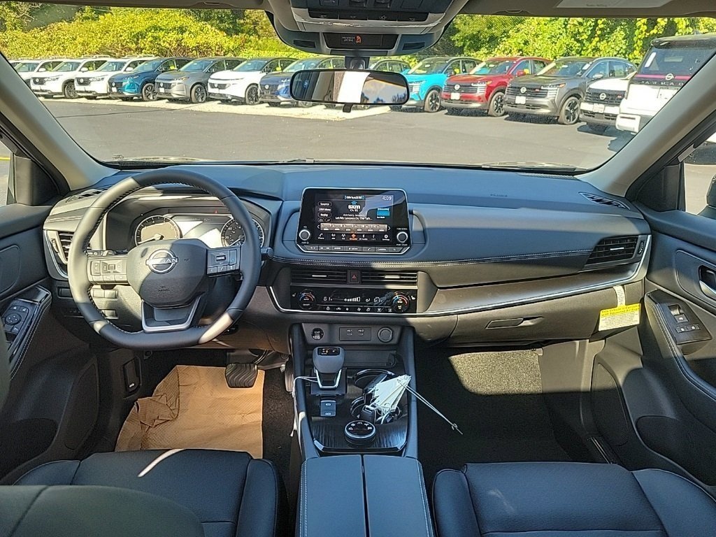 New 2026 Nissan Rogue SV w/ SV Premium Package image 7