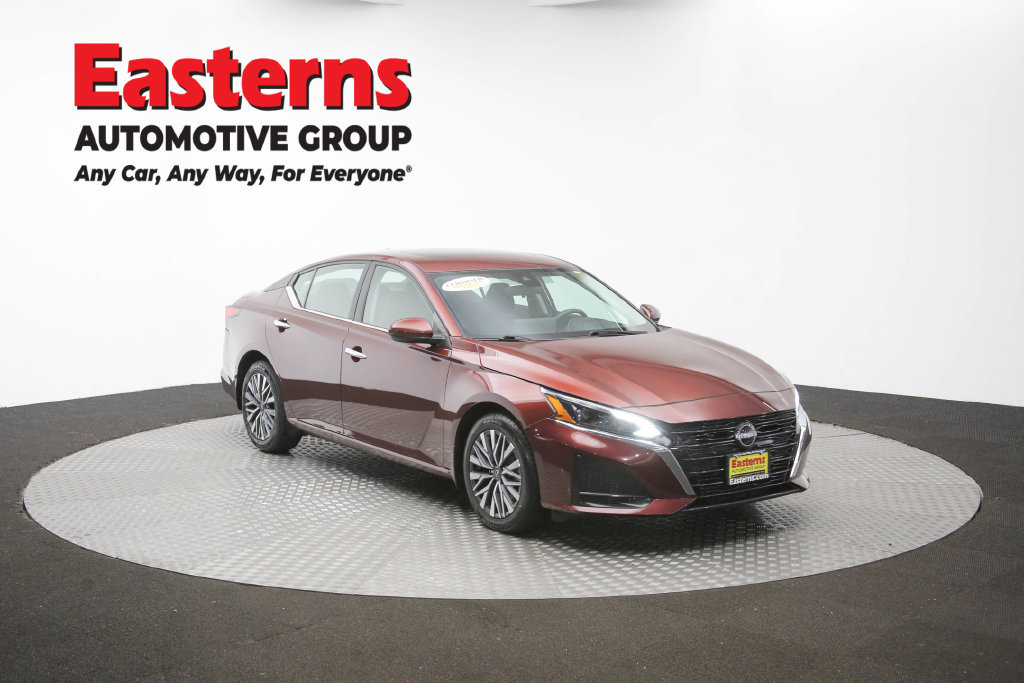 Used 2023 Nissan Altima 2.5 SV w/ SV Premium Package FWD image 54