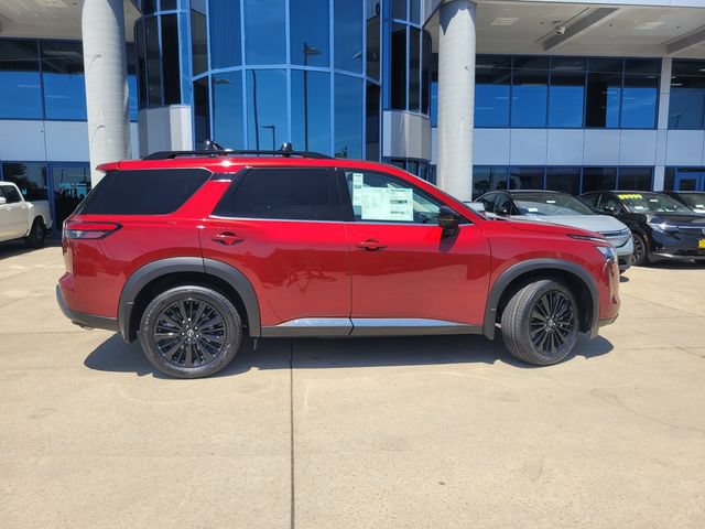New 2026 Nissan Pathfinder Platinum w/ Cargo Package AWD/4WD image 4
