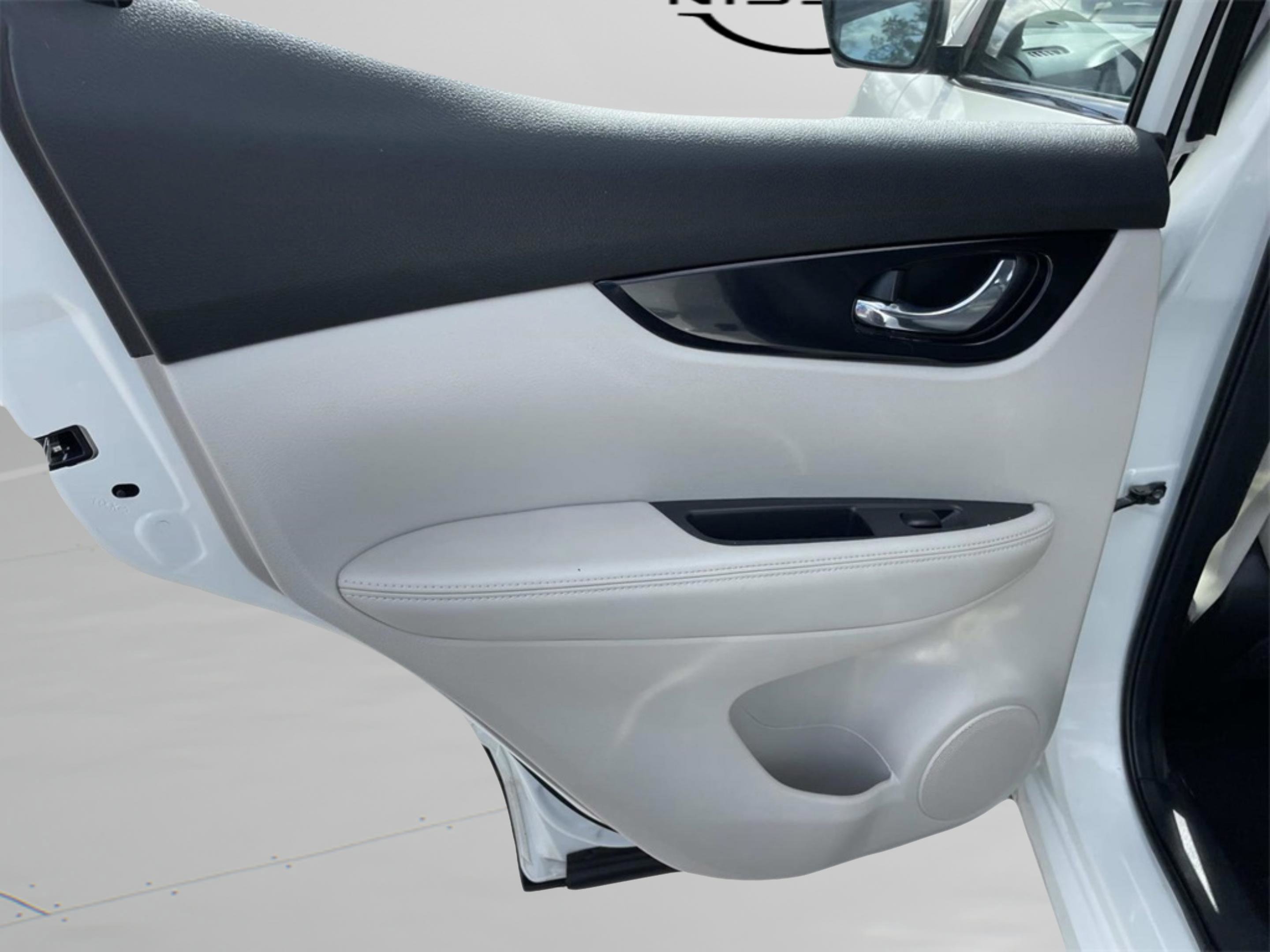 Used 2019 Nissan Rogue Sport SL w/ Premium Package image 27