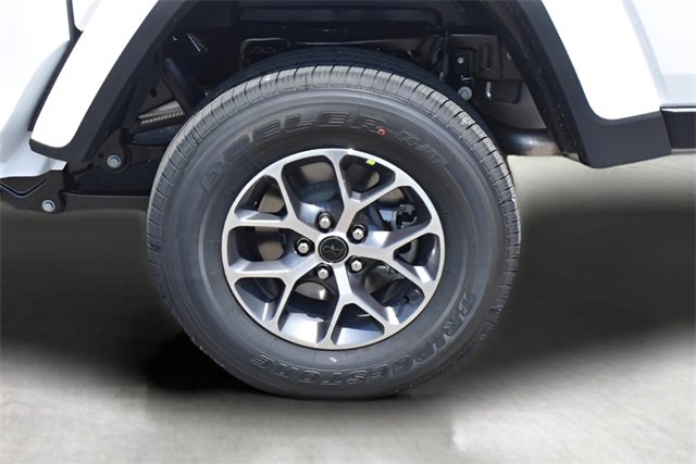 New 2025 Jeep Gladiator Sport image 22