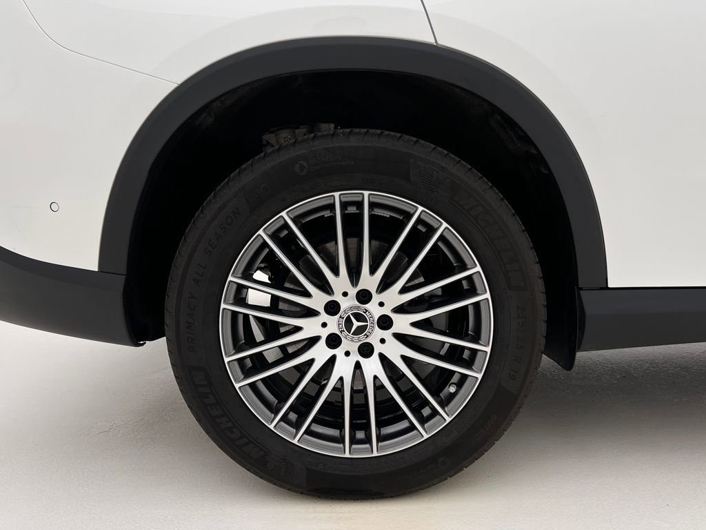 Used 2024 Mercedes-Benz GLC 300 4MATIC image 27