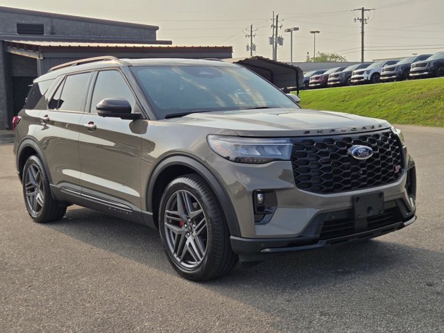Used 2026 Ford Explorer ST w/ Sun And Sound Package RWD image 3