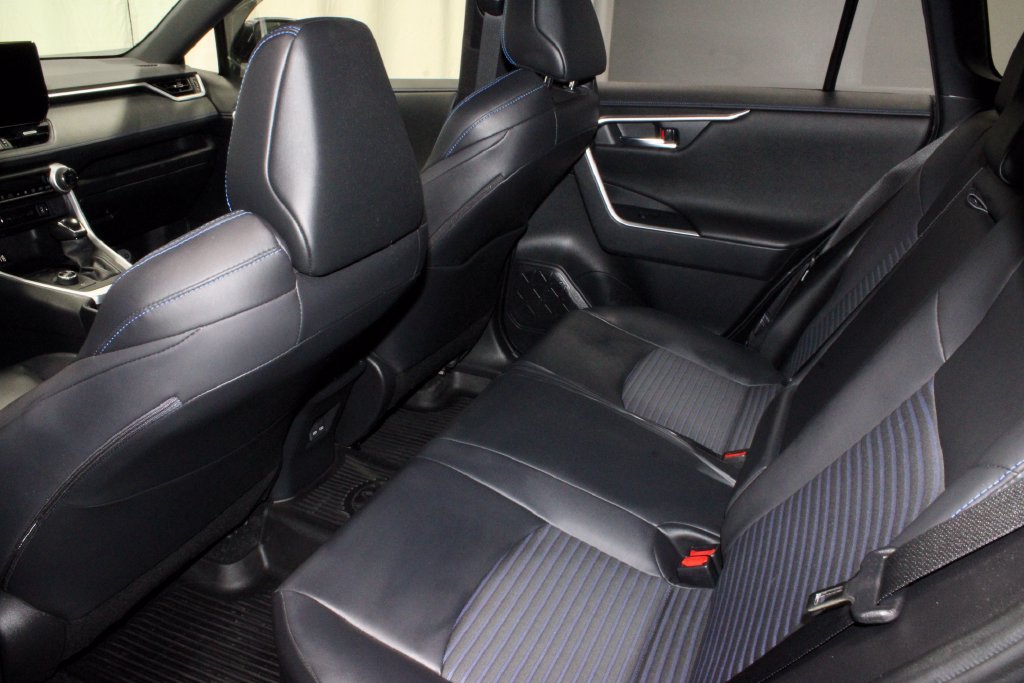 Used 2023 Toyota RAV4 XSE w/ XSE Grade Weather Package AWD/4WD image 20