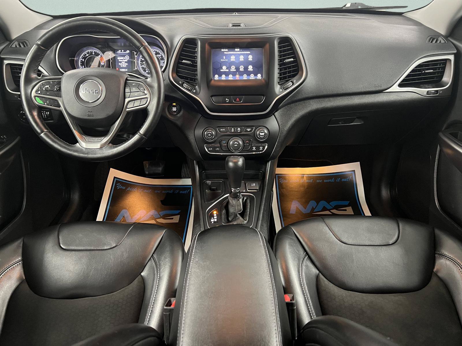 Used 2019 Jeep Cherokee Latitude Plus FWD image 34